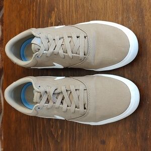 Nike Men's Beige and White skateboard Sneakers